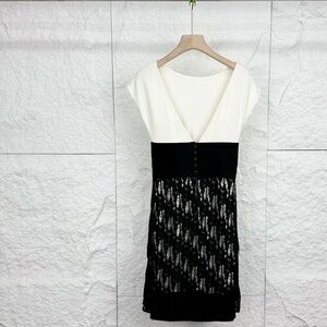 🚩steal authentic CHANEL Black and White Mini Dress